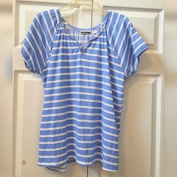 JB DIFFUSION, XL, Woman's NWOT, Light Blue Striped Top - Picture 6 of 7